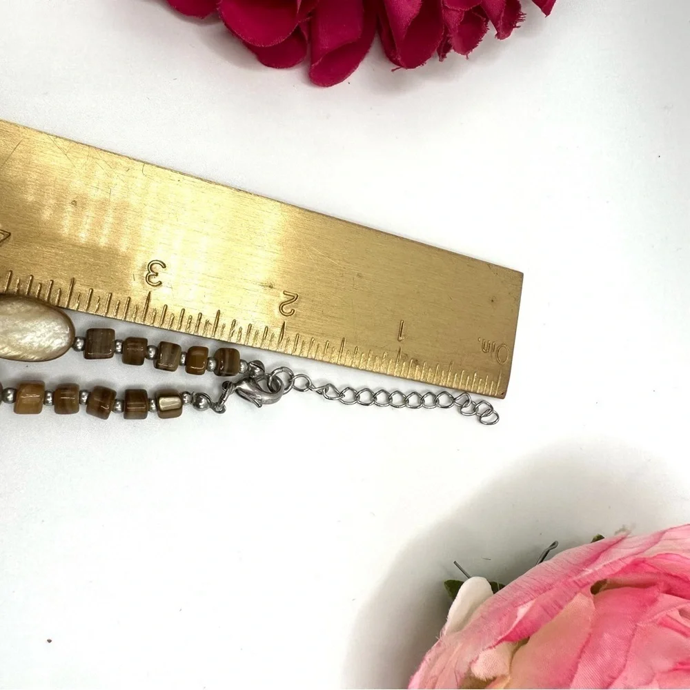 VINTAGE⚜️Beige Mother Of Pearl & Tiger’s Eye Beaded Necklace - Picture 6 of 6
